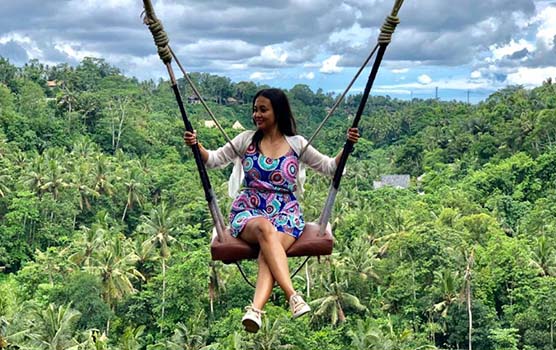 Read more about the article Swing and Tanah Lot Tour